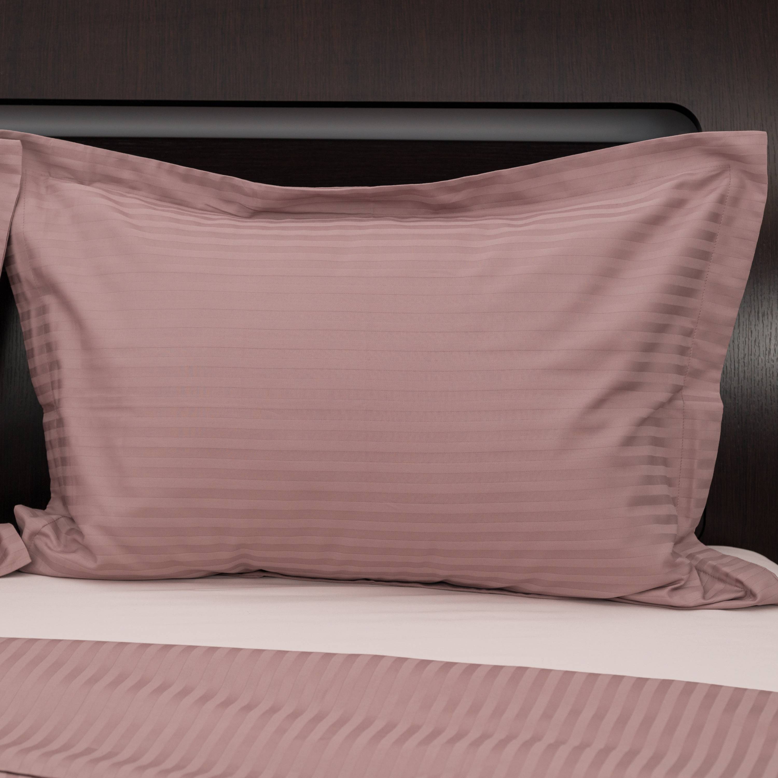 Lenjerie de pat 2 persoane din Bumbac 100% satinat dens cu dungi